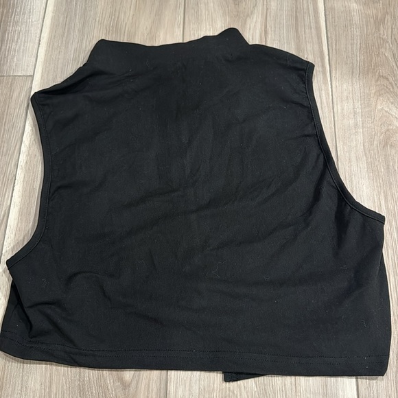 Top - Picture 6 of 6